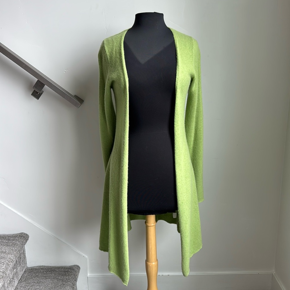 100% Cashmere Green Open Long Cardigan Sweater
Never Worn SZ S